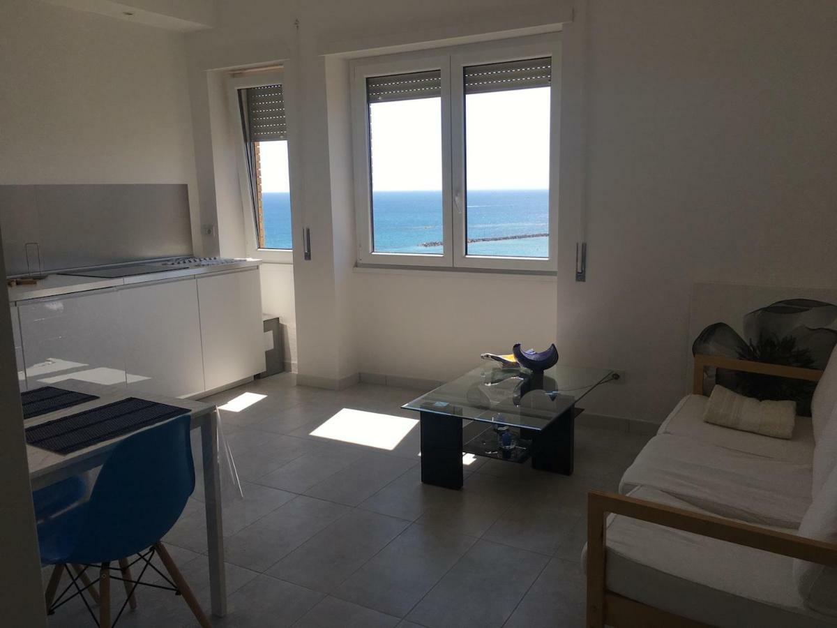 B&Blu Santa Marinella Luaran gambar